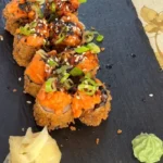 HOT SPICE SALMON ROLLS (8pcs)